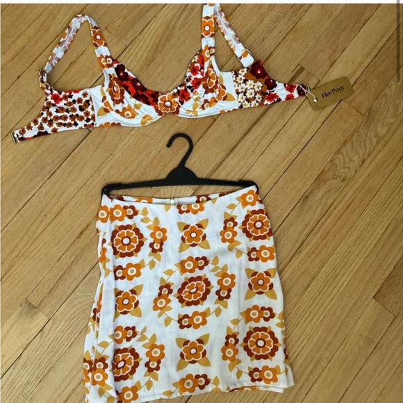 Her Pony two piece set NEW WITH TAGS - Picture 2 of 5